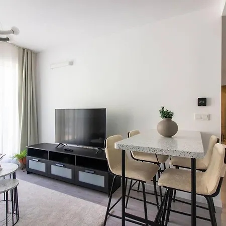 Fresh & Cozy 2br Flat W / Parking And Gym #48